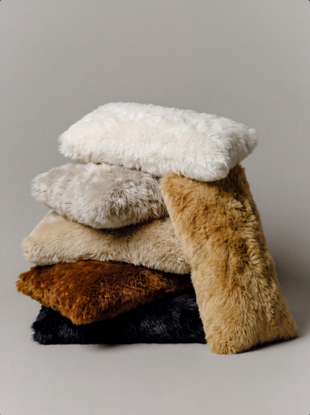 Alpaca Lumbar Cushion
